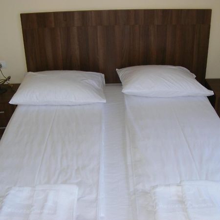 Sozopol Private Apartments St. Marina Esterno foto