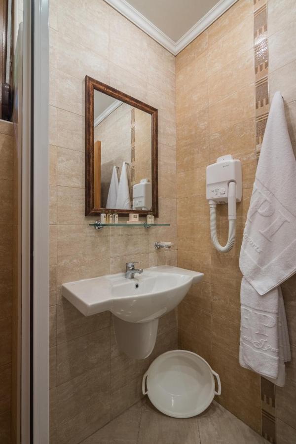 Sozopol Private Apartments St. Marina Esterno foto