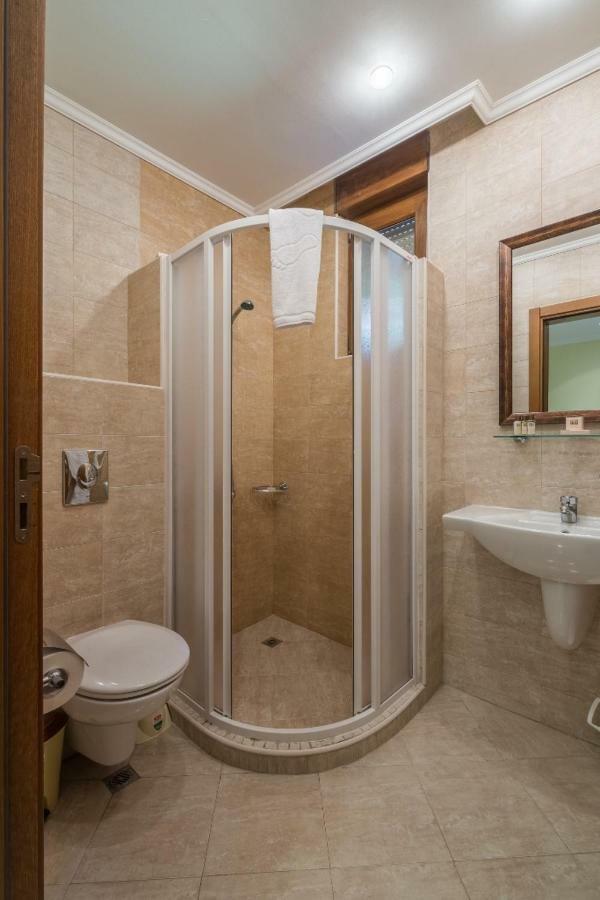 Sozopol Private Apartments St. Marina Esterno foto